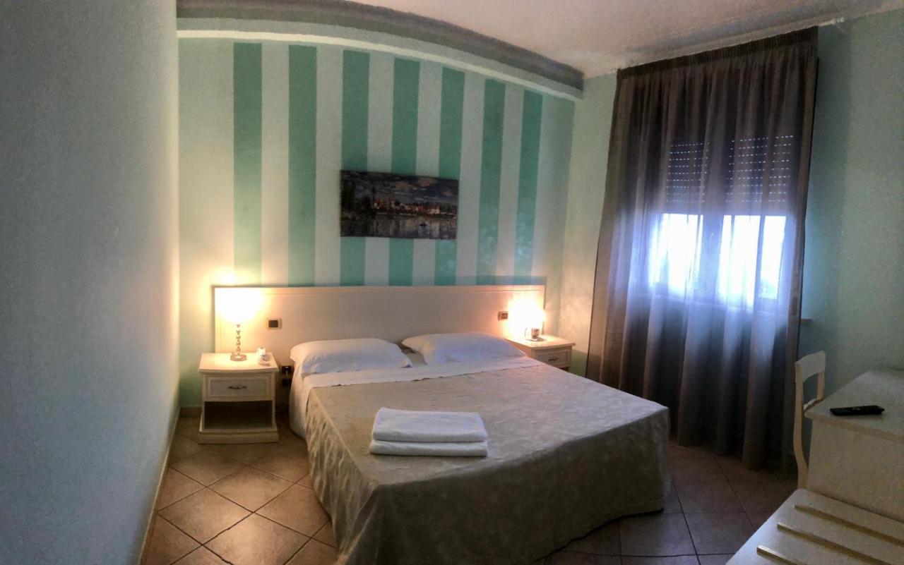Pensione Degli Ulivi Porto SantʼElpidio Zewnętrze zdjęcie